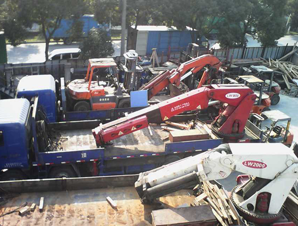 吊車叉車停放區(qū)